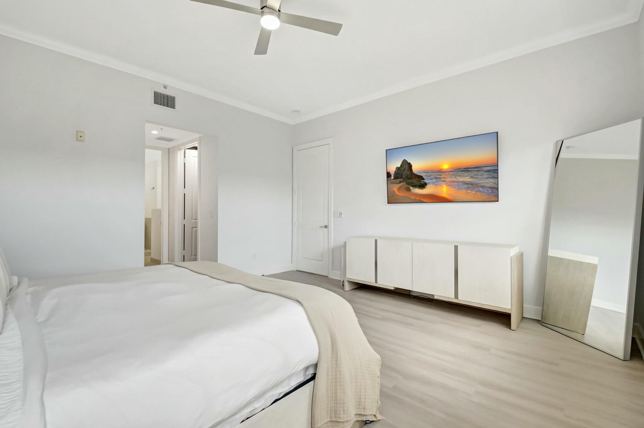 CITY WALK AT PINEAPPLE GR - Residential Lease