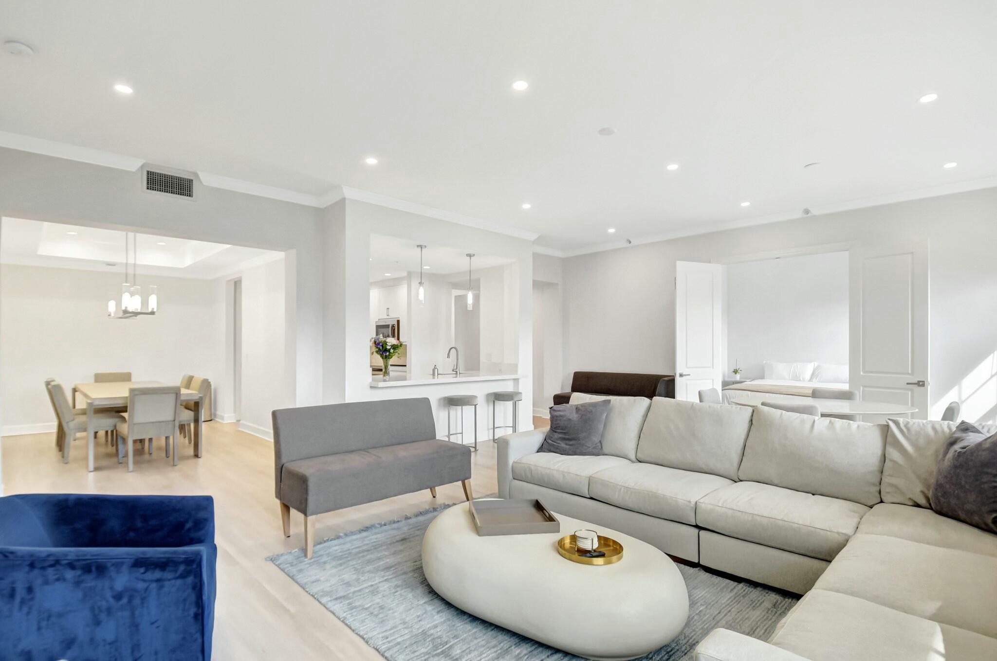 CITY WALK AT PINEAPPLE GR - Residential Lease