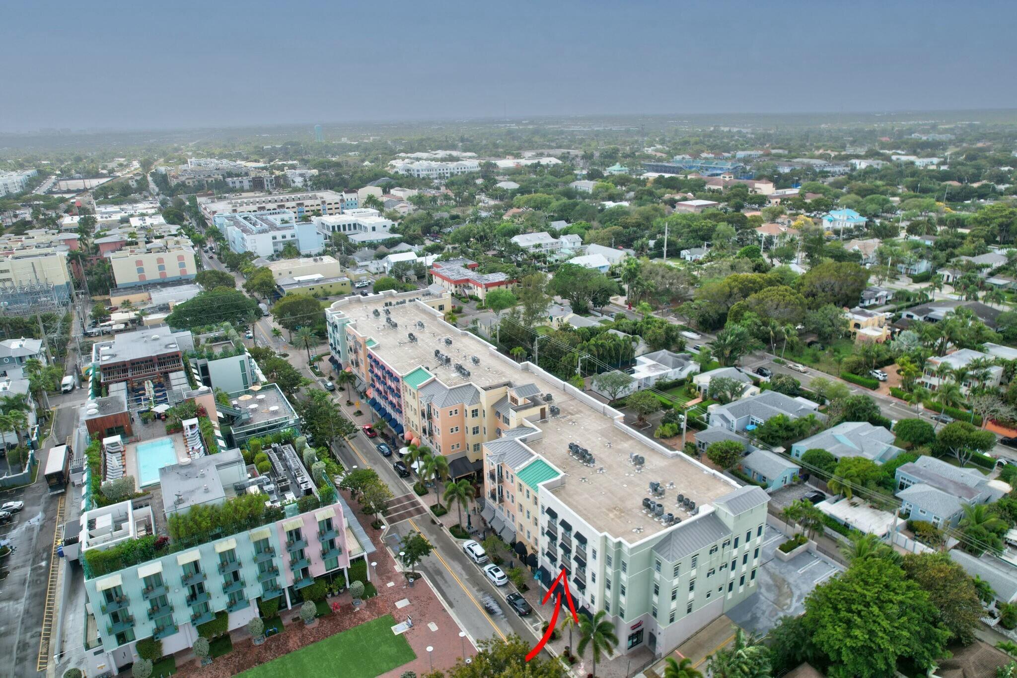 CITY WALK AT PINEAPPLE GR - Residential Lease