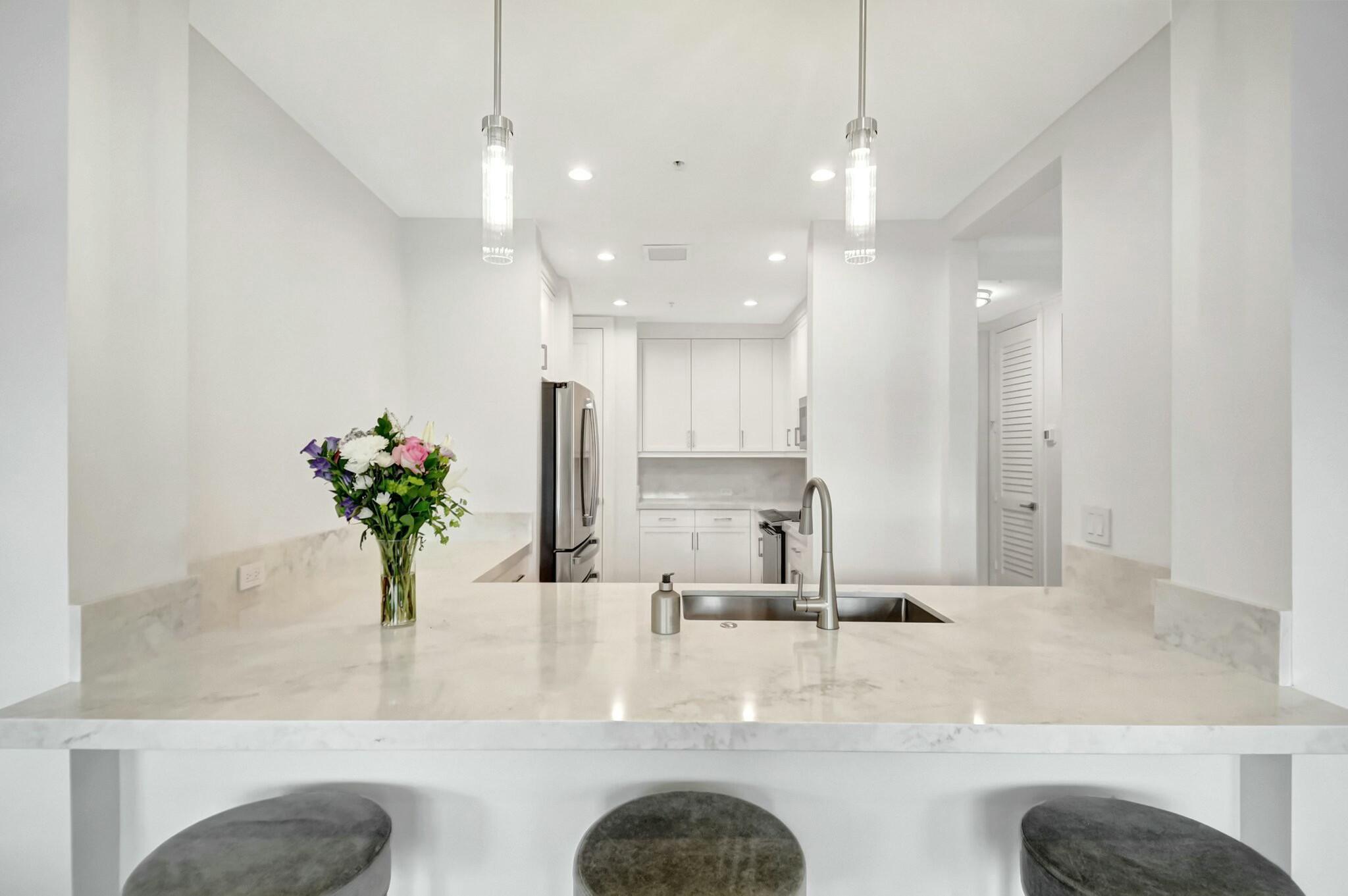 CITY WALK AT PINEAPPLE GR - Residential Lease