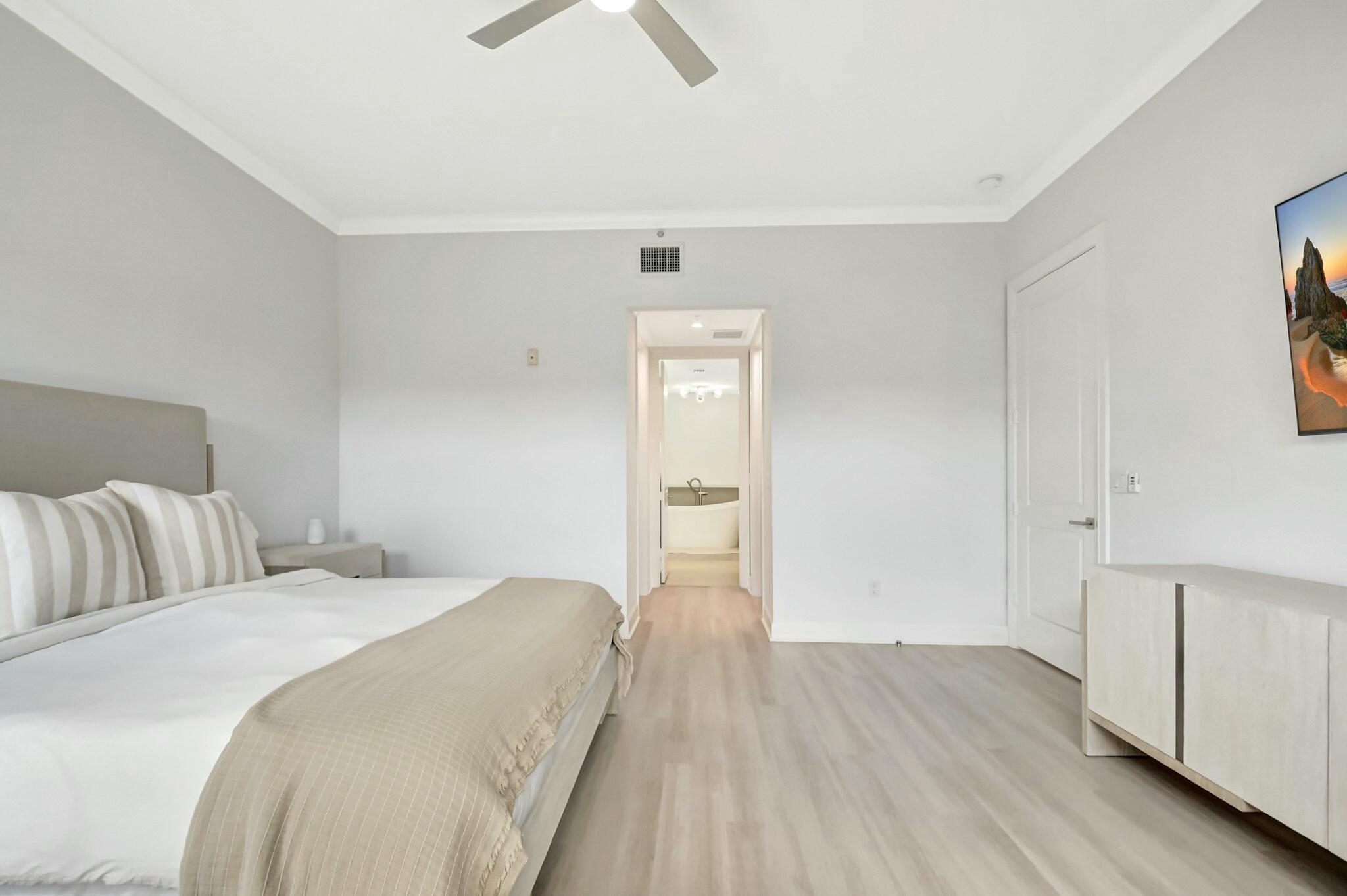 CITY WALK AT PINEAPPLE GR - Residential Lease