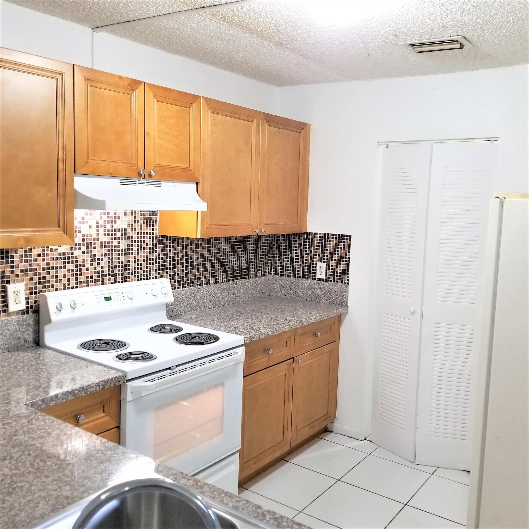 11403 NW 35th Street