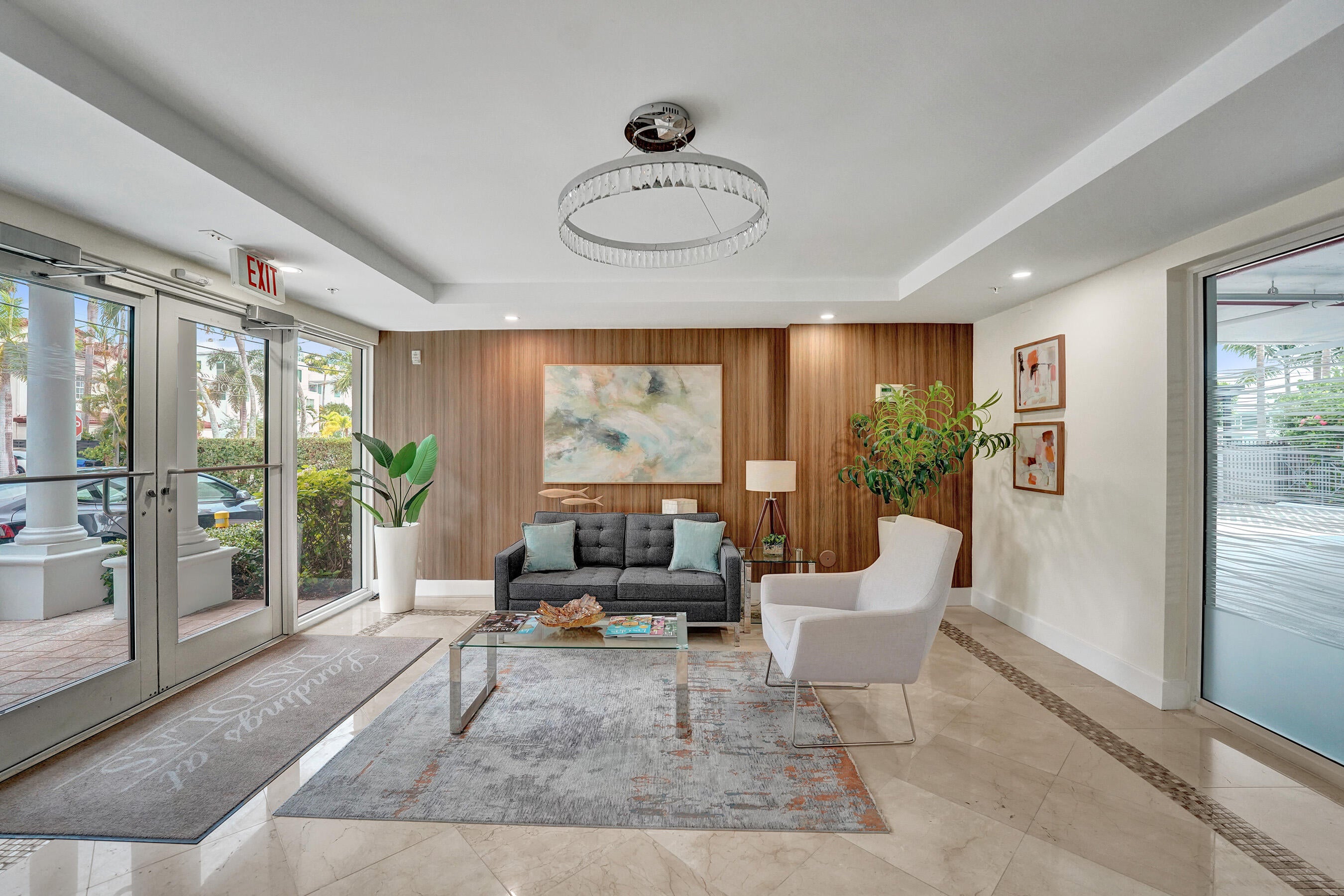 410 Hendricks Isle 203