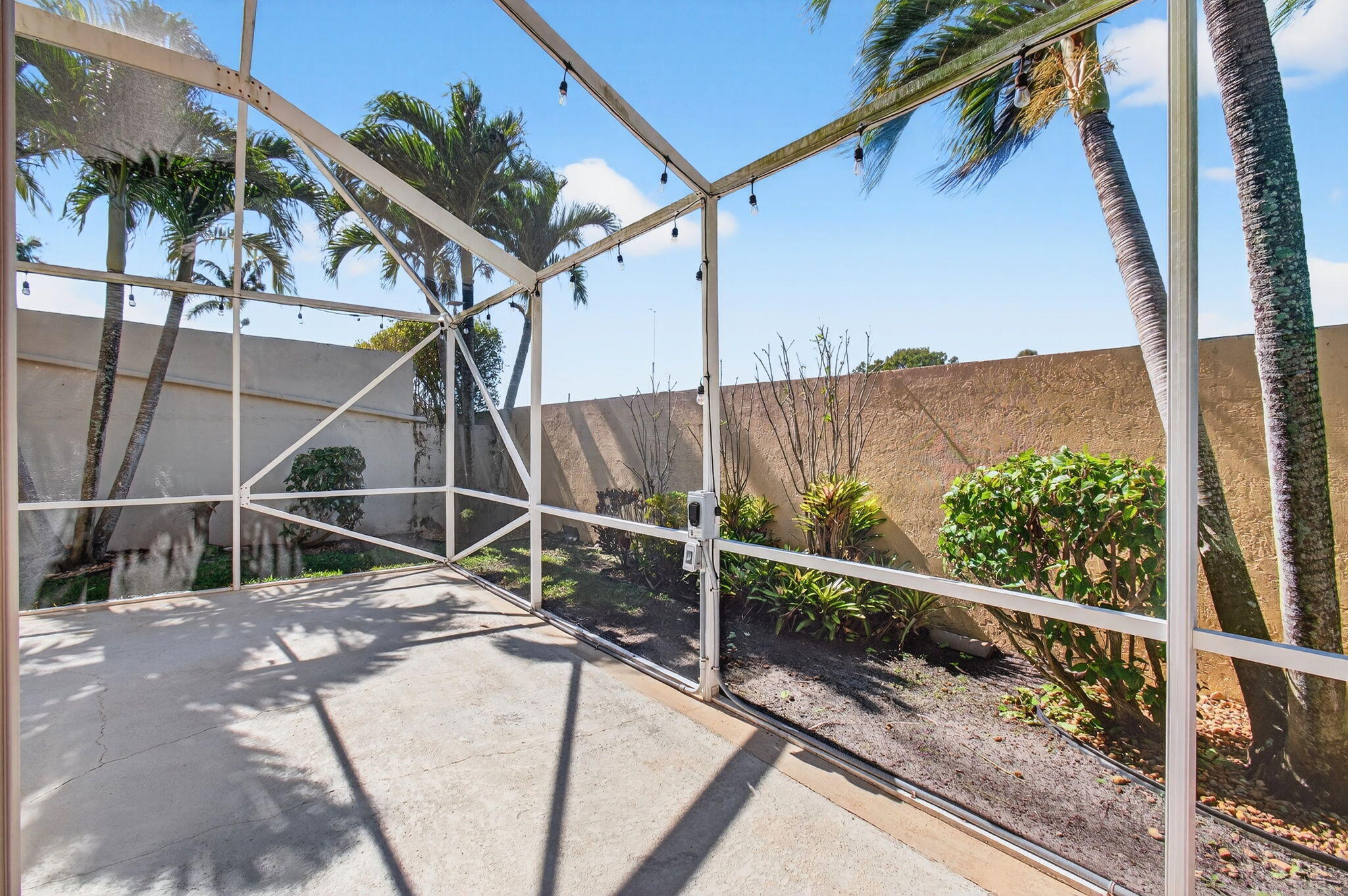 PALMS AT BOCA POINTE - Residential Lease