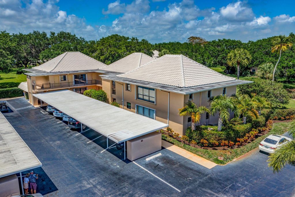 Photo of 11 SE Concourse Drive #Unit B, Jupiter, FL 33469 (MLS # R11079754)