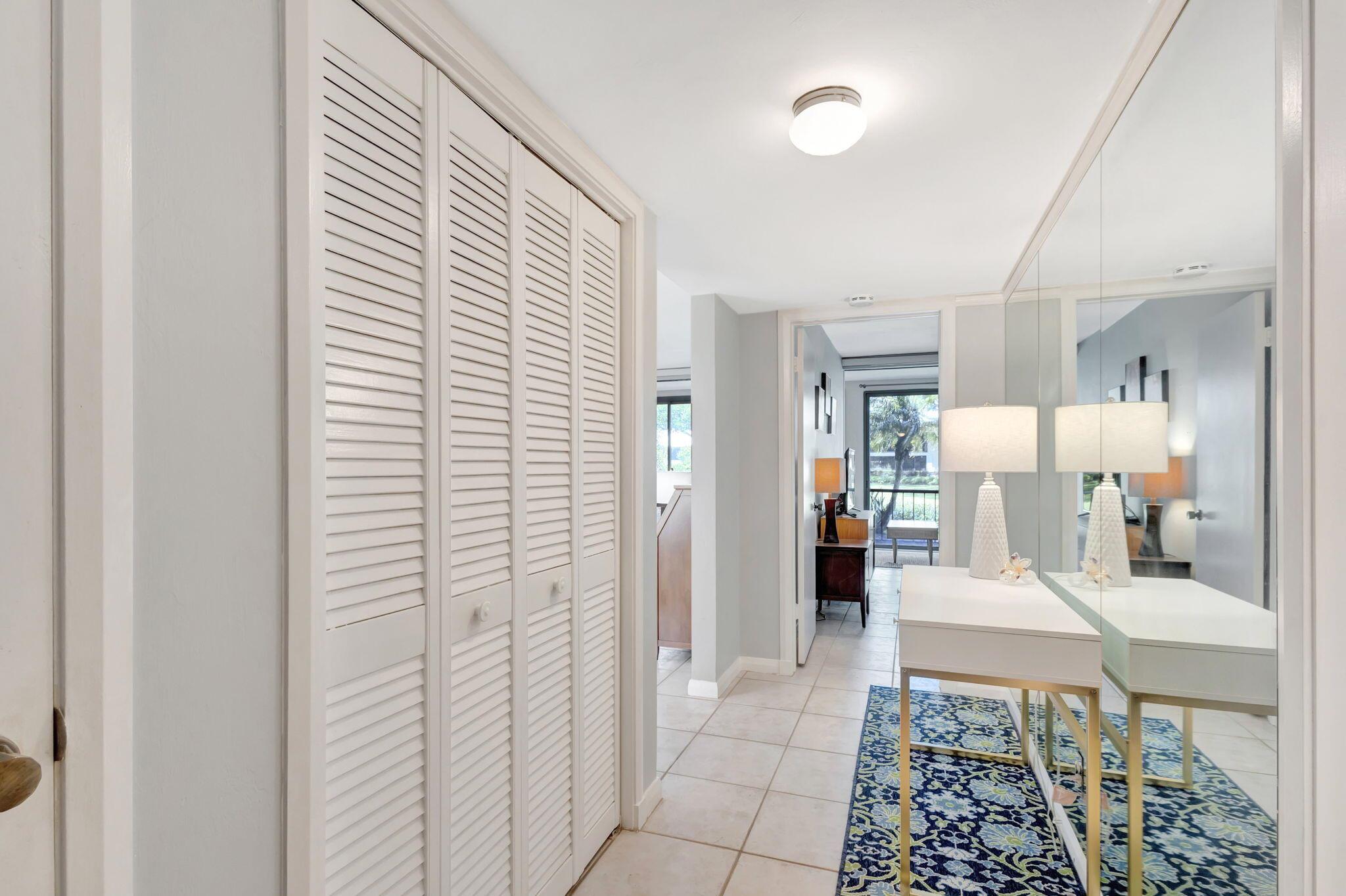 11 SE Concourse Drive Unit B