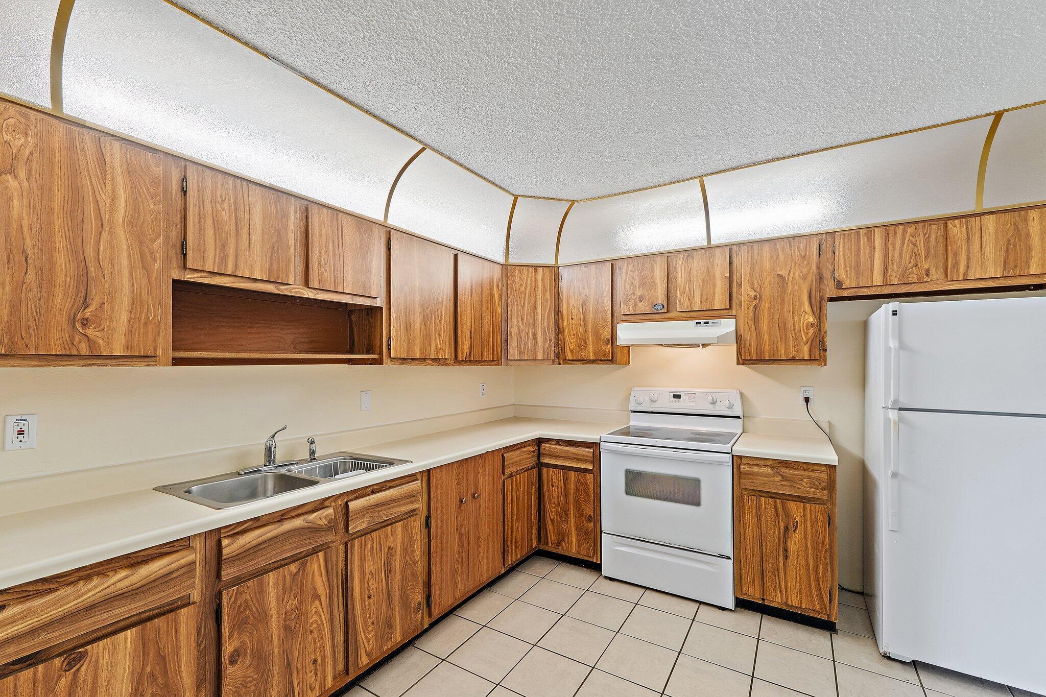 COVE PLACE - Residential