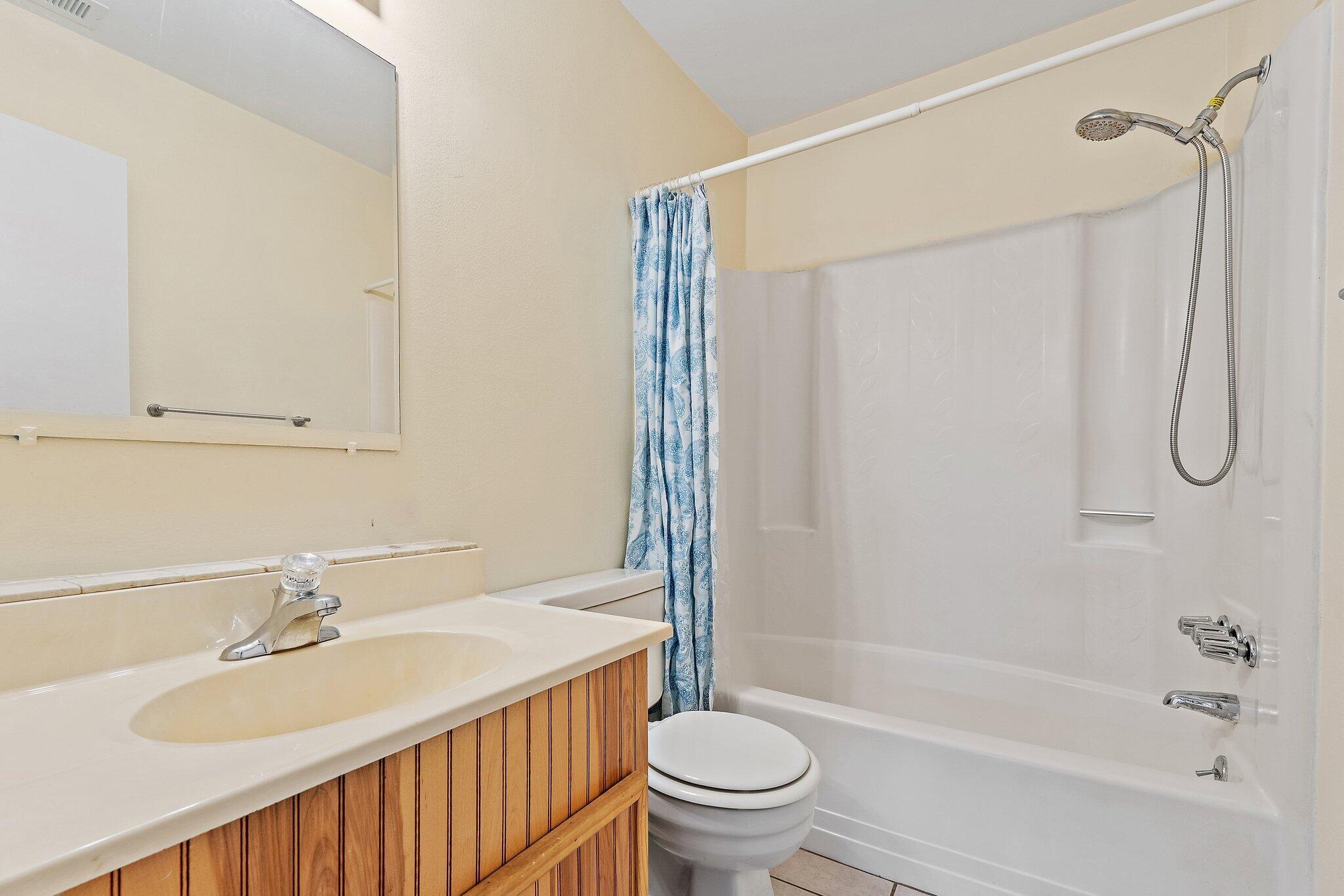 COVE PLACE - Residential