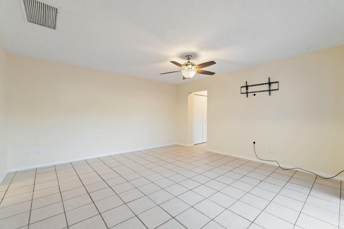 COVE PLACE - Residential