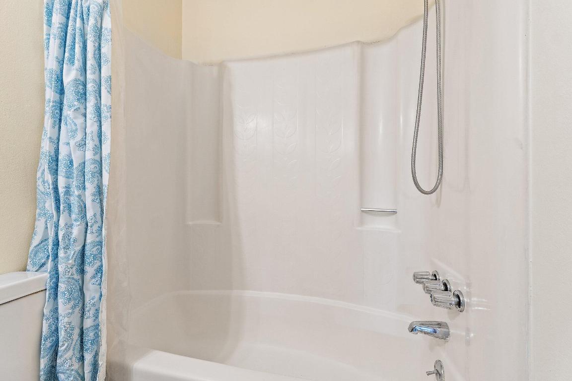 COVE PLACE - Residential