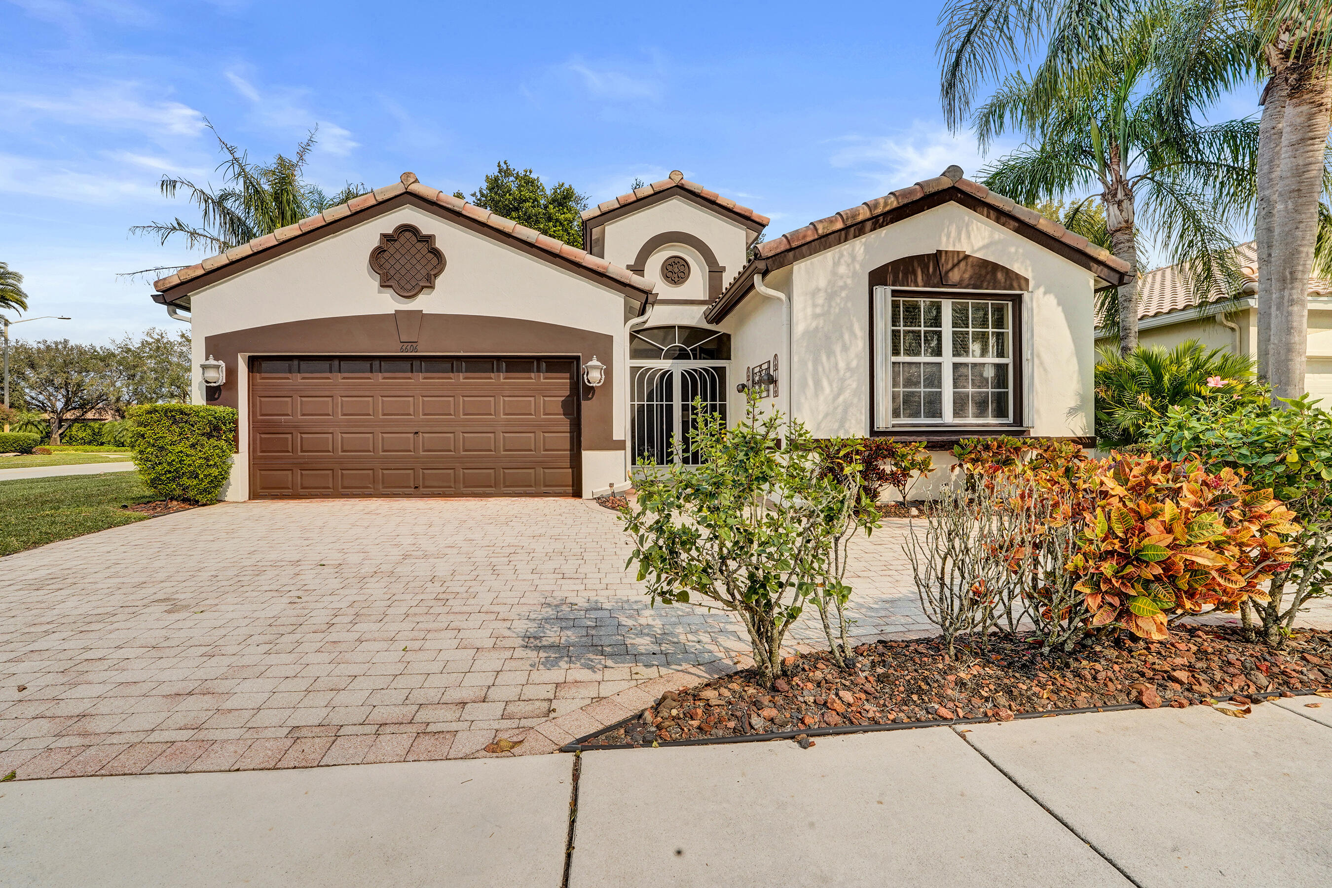 TOWNE PARK TR H - Residential