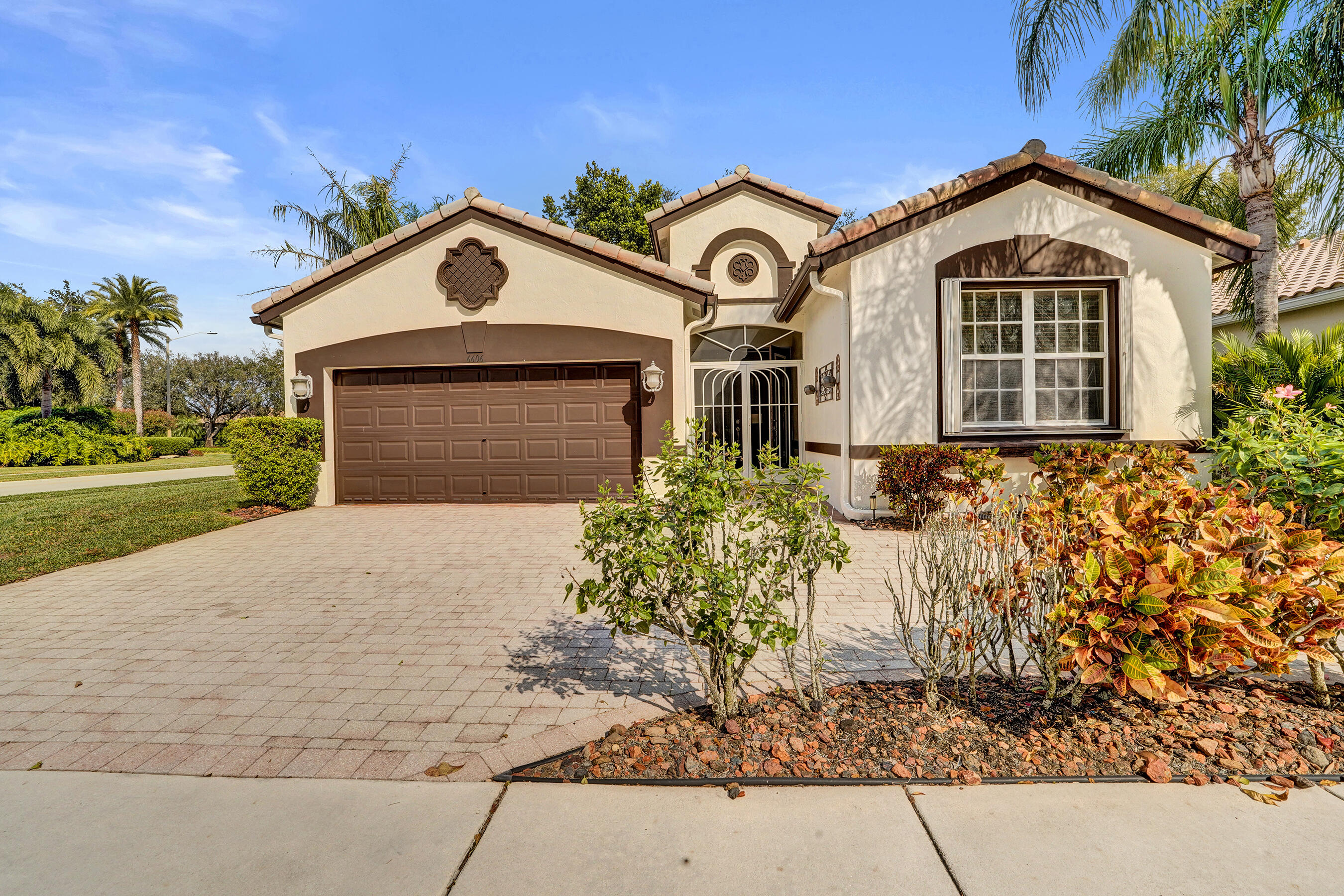 TOWNE PARK TR H - Residential