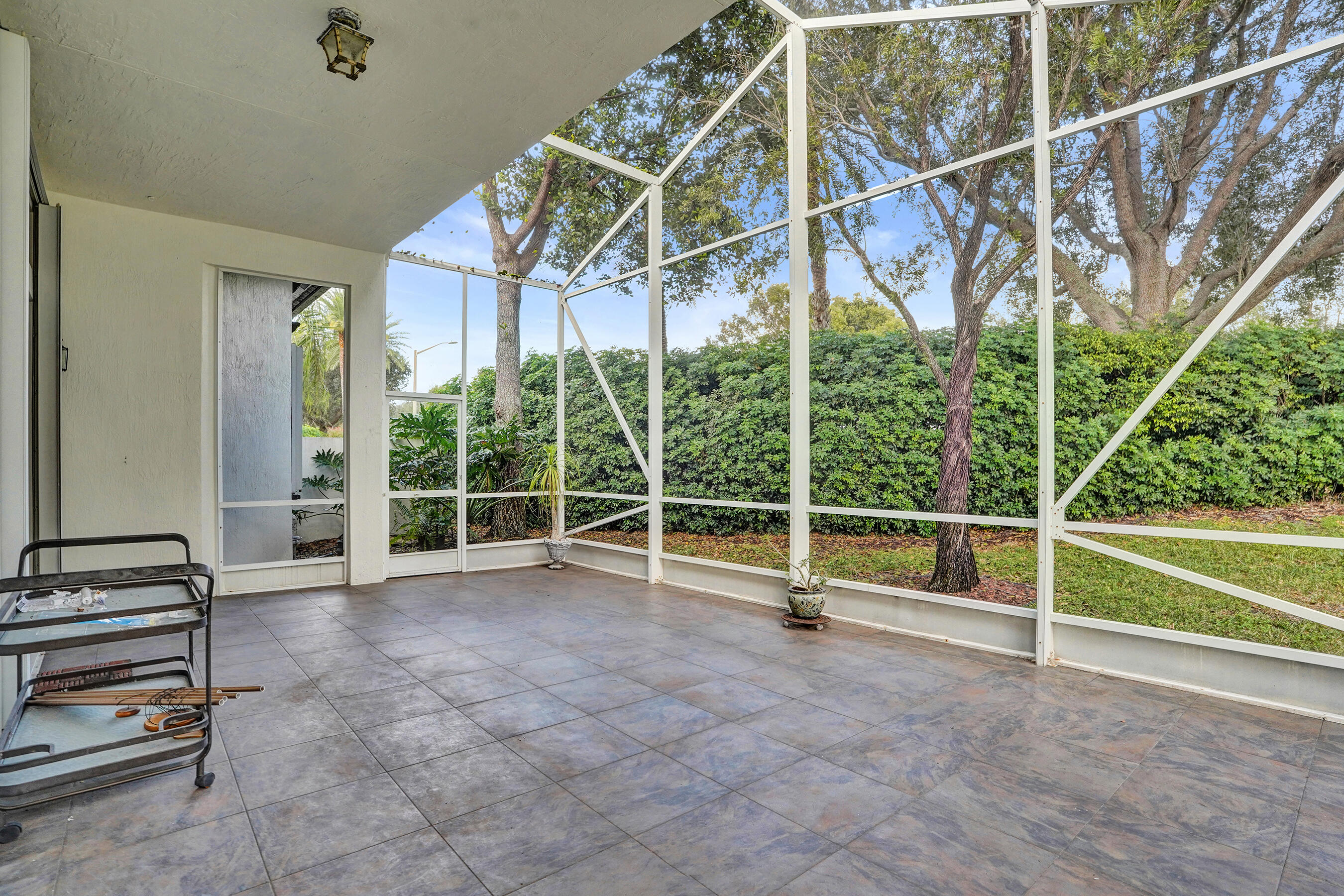 TOWNE PARK TR H - Residential