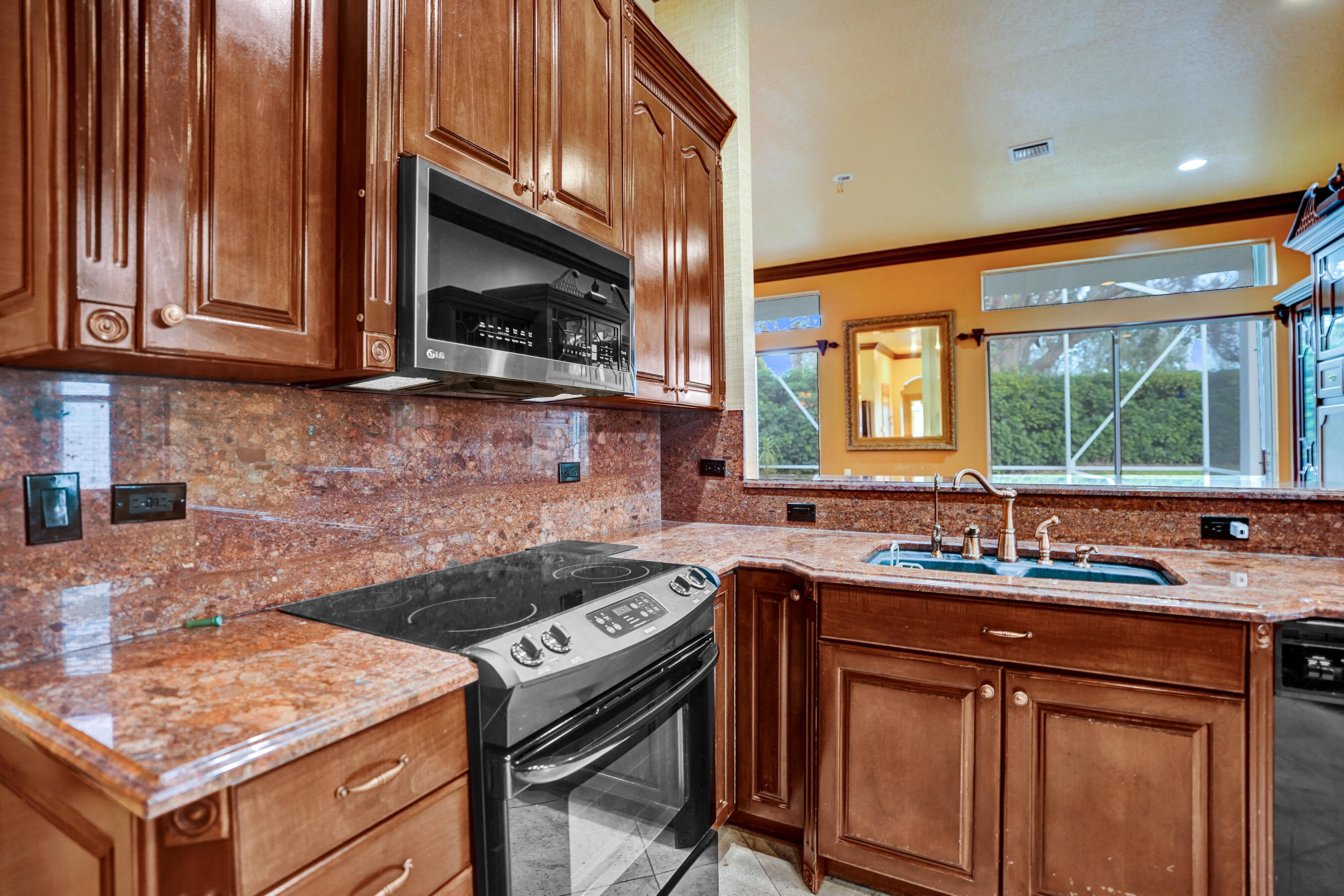 TOWNE PARK TR H - Residential