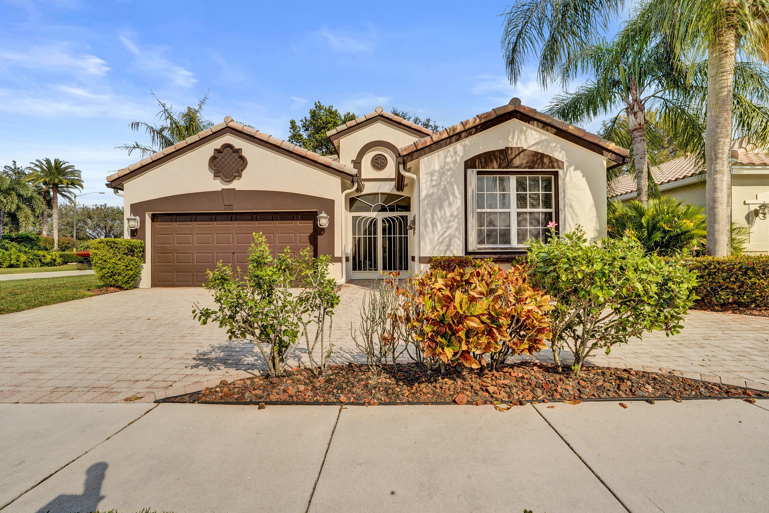 TOWNE PARK TR H - Residential