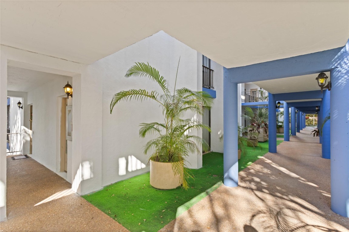 Falls of Inverrary - Residential