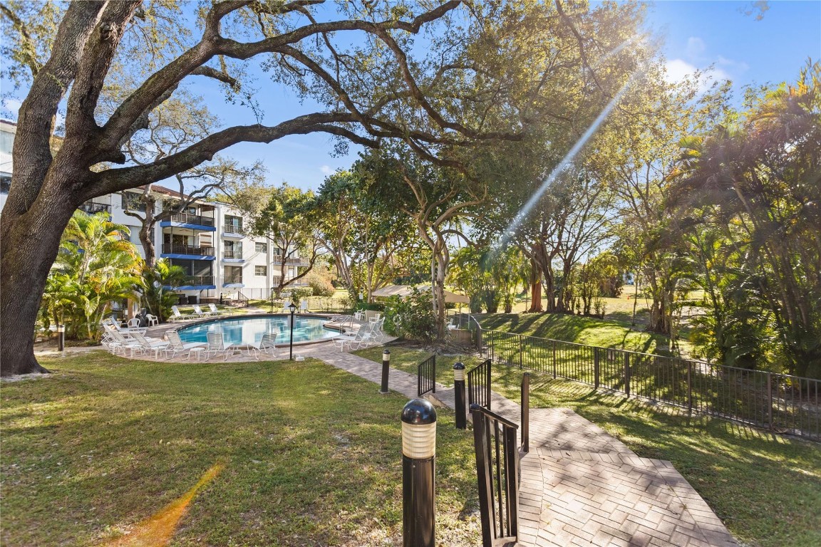 Falls of Inverrary - Residential