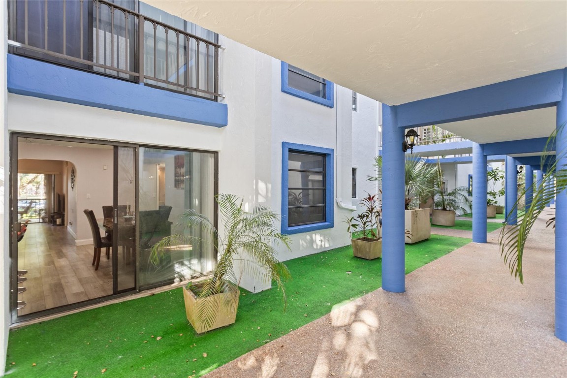 Falls of Inverrary - Residential