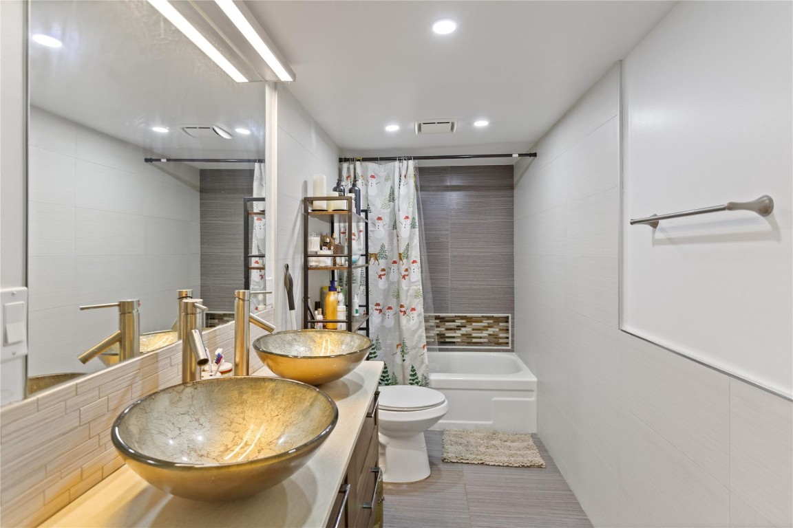 Falls of Inverrary - Residential