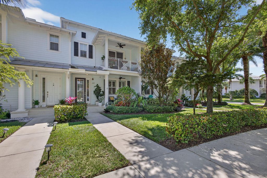 Photo of 1122 Dakota Drive, Jupiter, FL 33458 (MLS # B26006710)