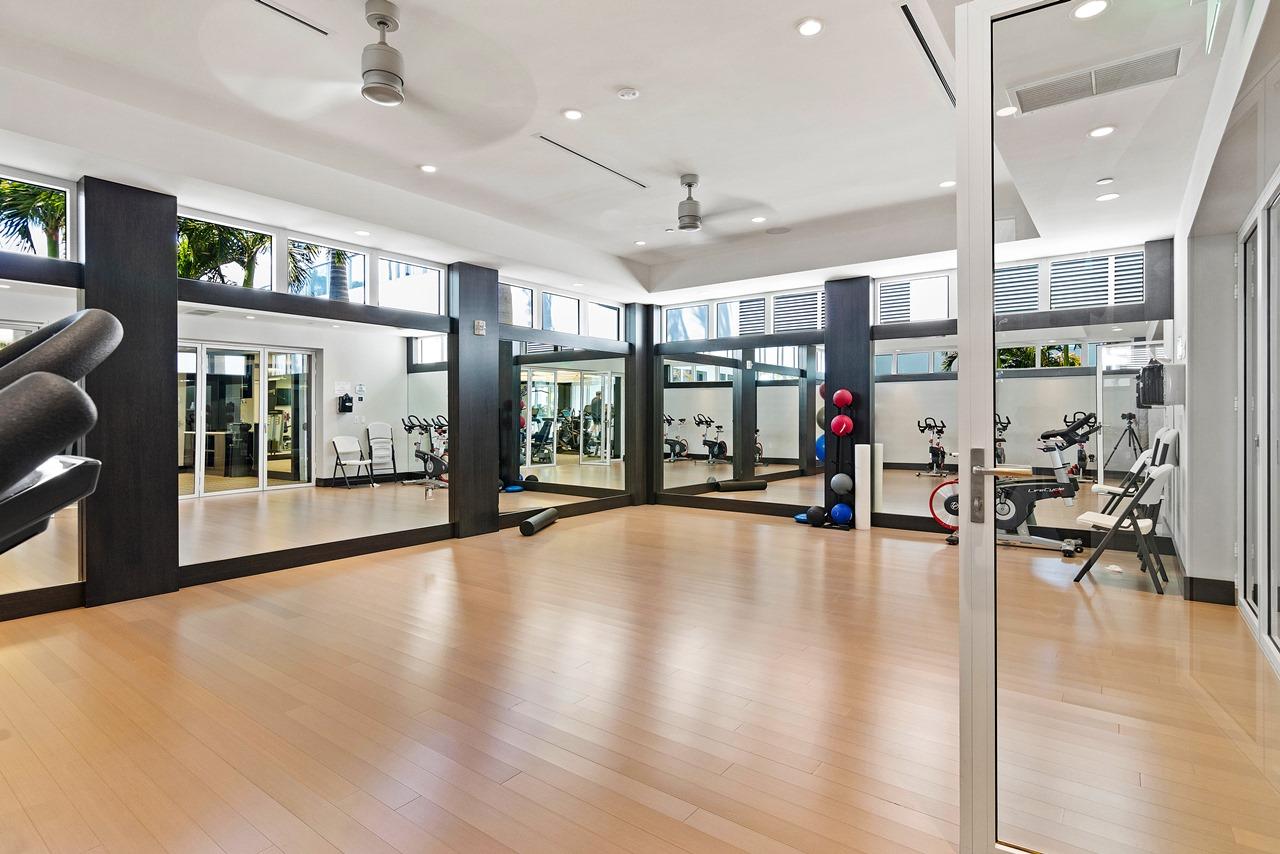 WATER CLUB NORTH PALM BEA - Residential