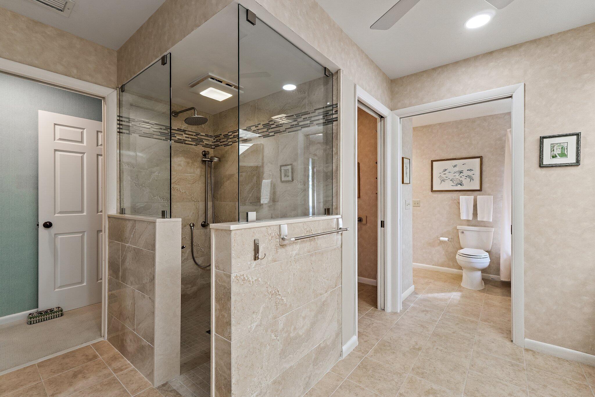 JUPITER INLET BEACH COLON - Residential