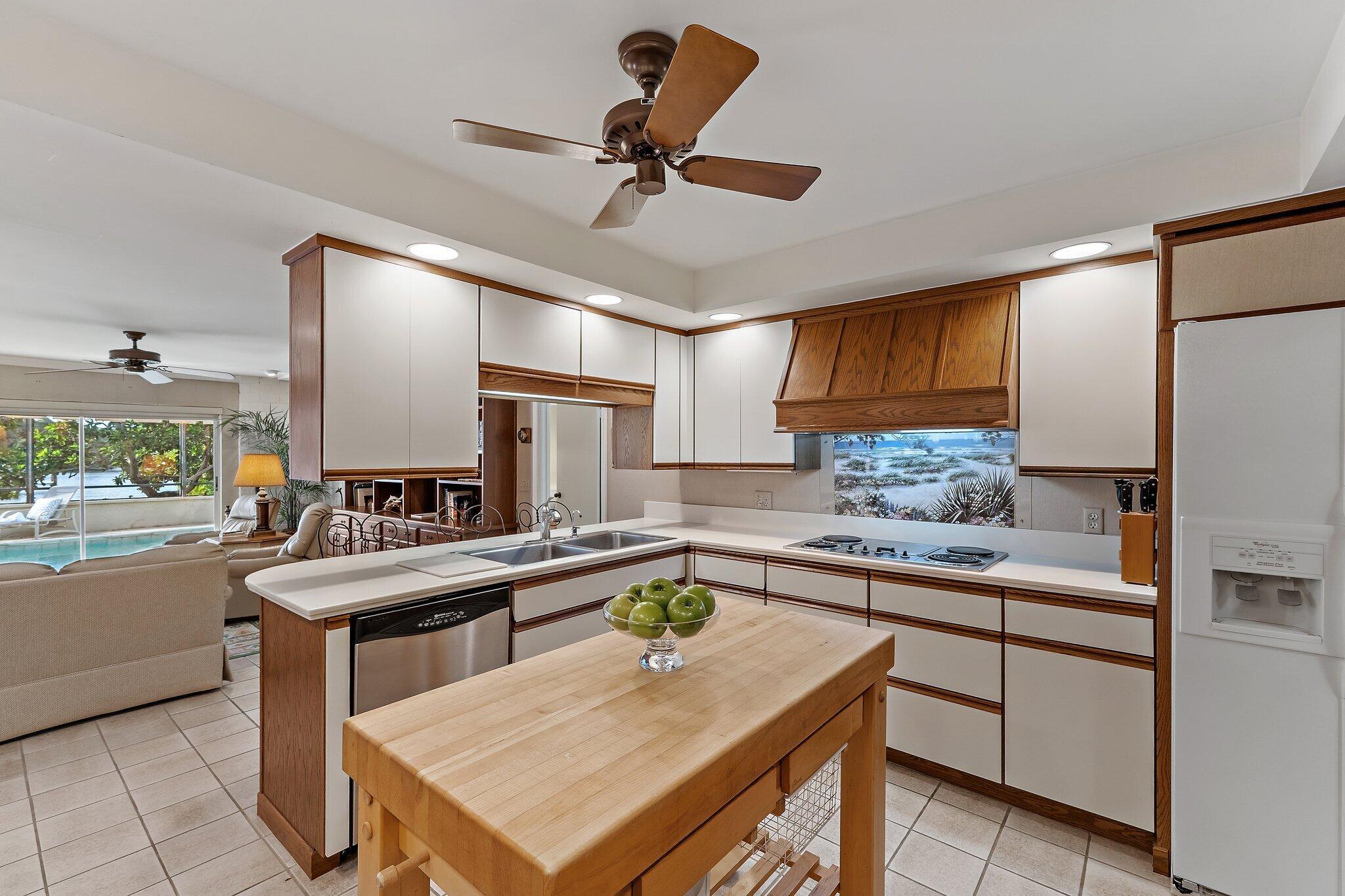 JUPITER INLET BEACH COLON - Residential