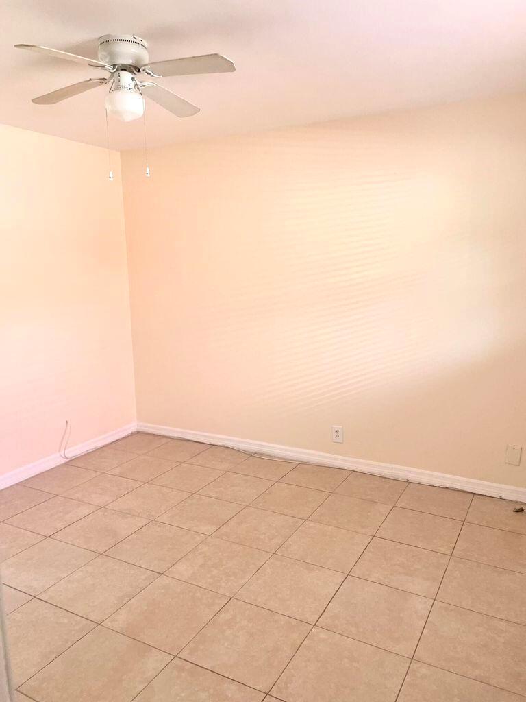 LAKE WORTH TOWN OF - Residential Lease