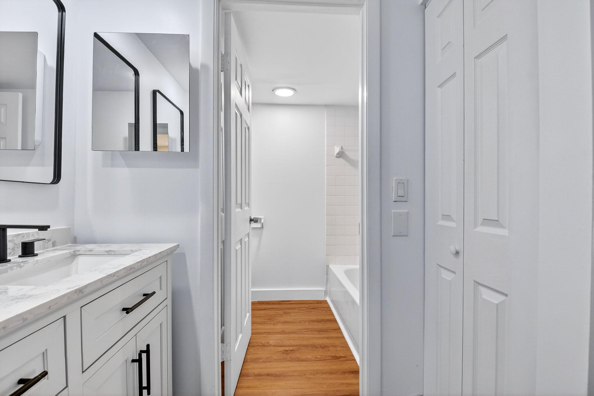 LAKEWOOD OF PALM SPRINGS - Residential Lease