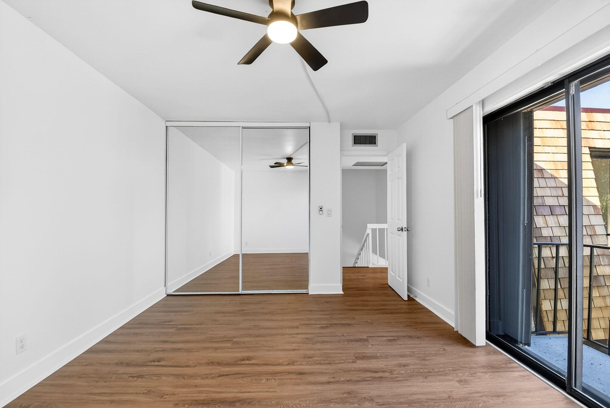 LAKEWOOD OF PALM SPRINGS - Residential Lease