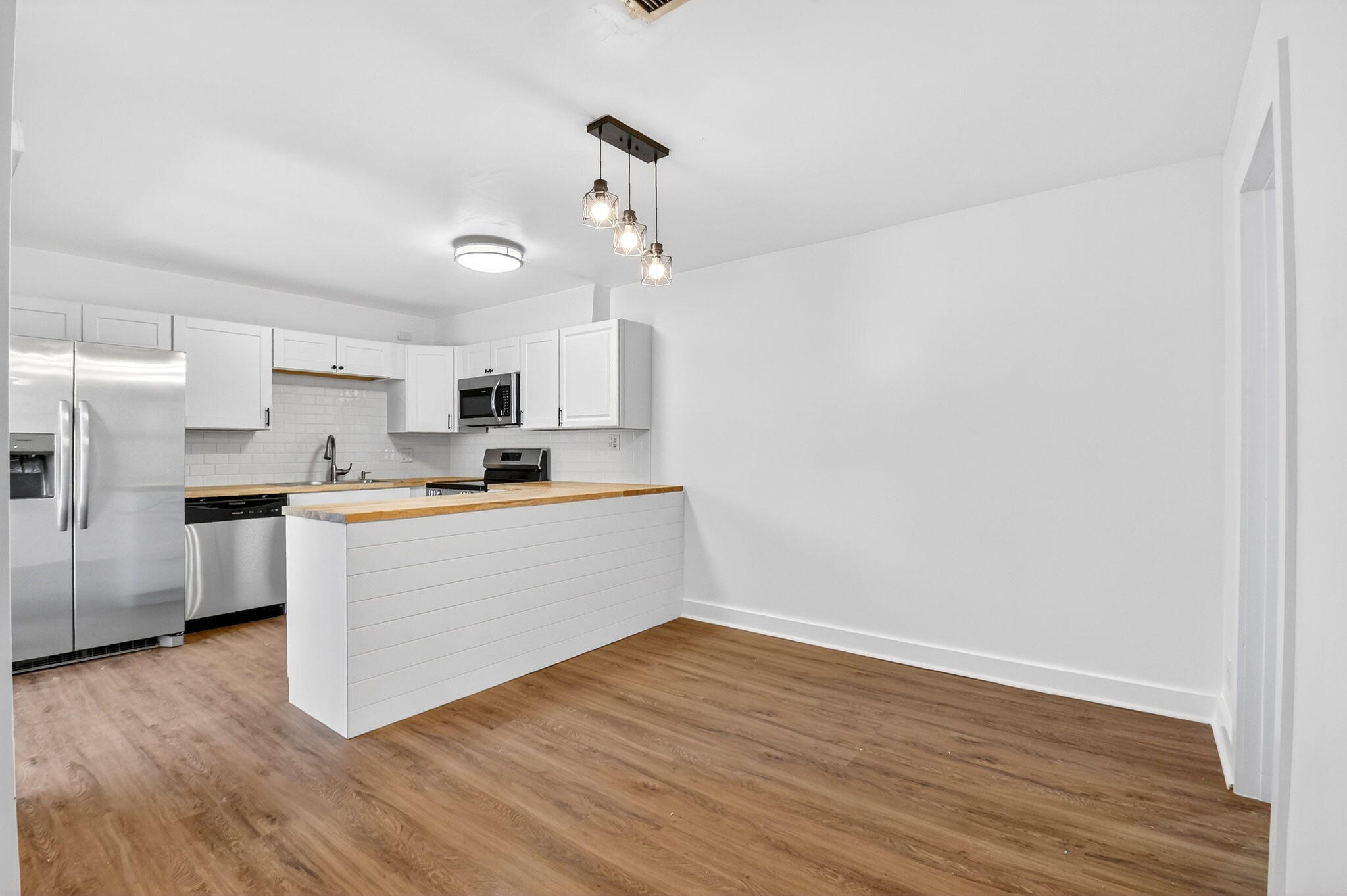 LAKEWOOD OF PALM SPRINGS - Residential Lease