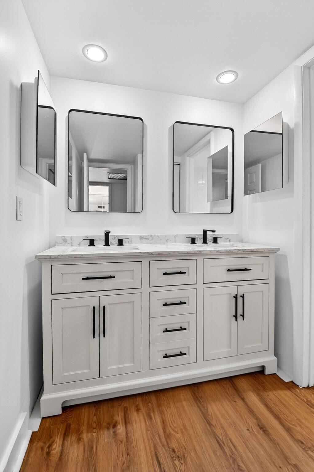 LAKEWOOD OF PALM SPRINGS - Residential Lease