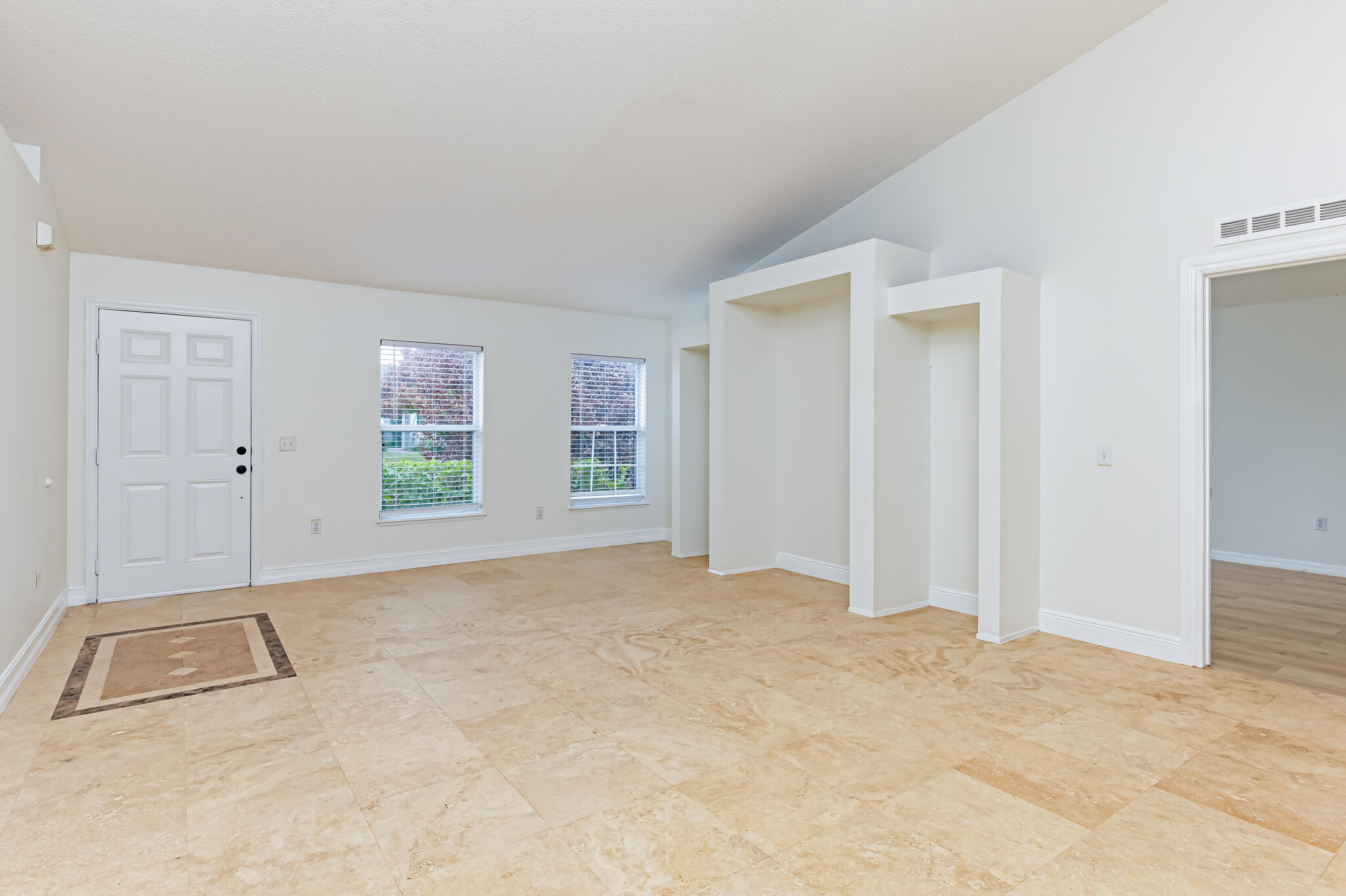 3124 SW Armucher Street