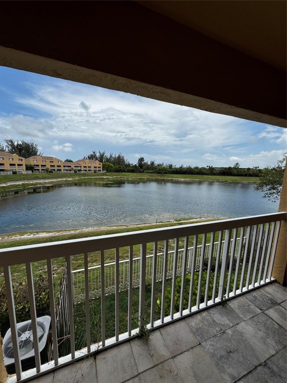 VILLAS AT LAKEVIEW - Residential