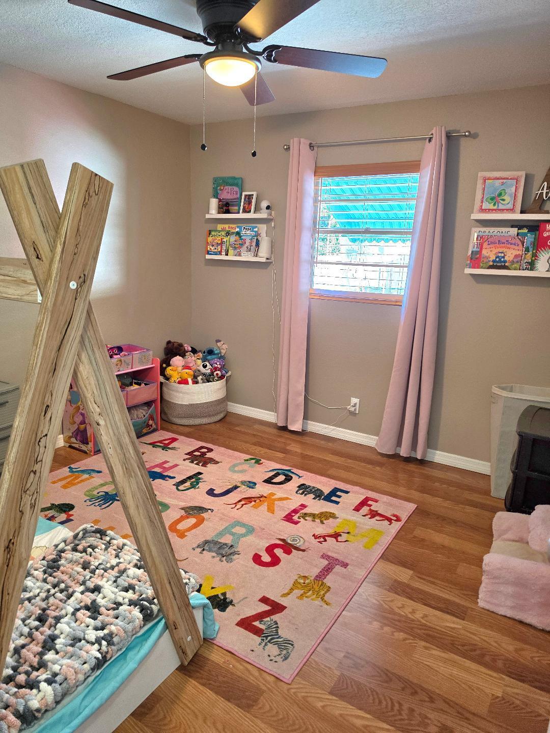 TREASURE ISLAND UNIT 8 - Residential