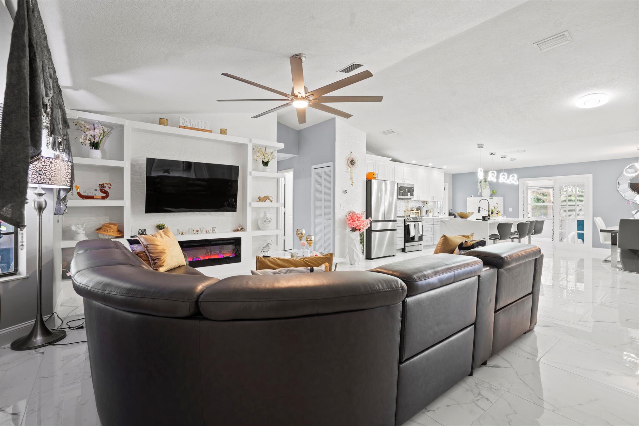 PORT ST LUCIE SECTION 18 - Residential