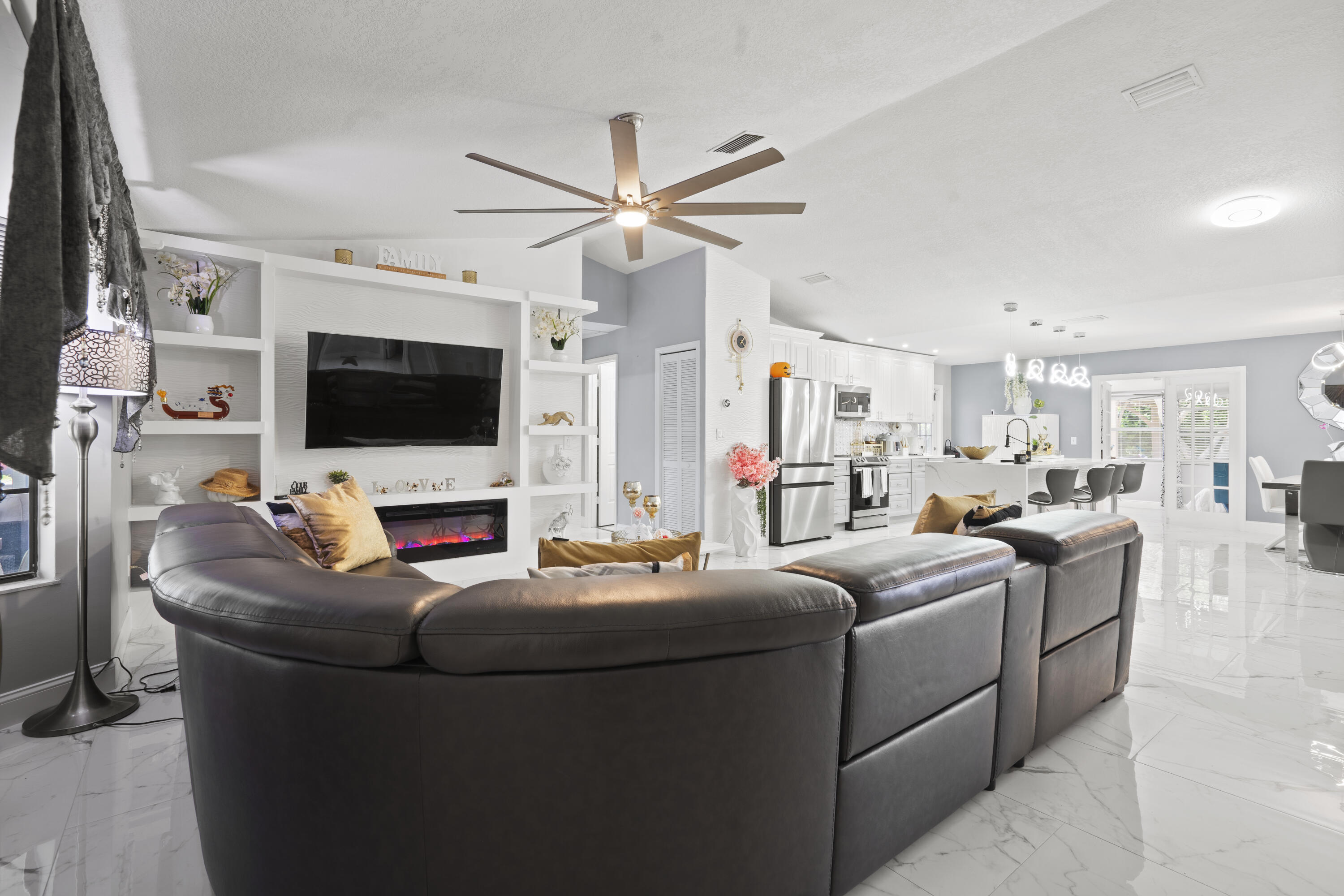 PORT ST LUCIE SECTION 18 - Residential