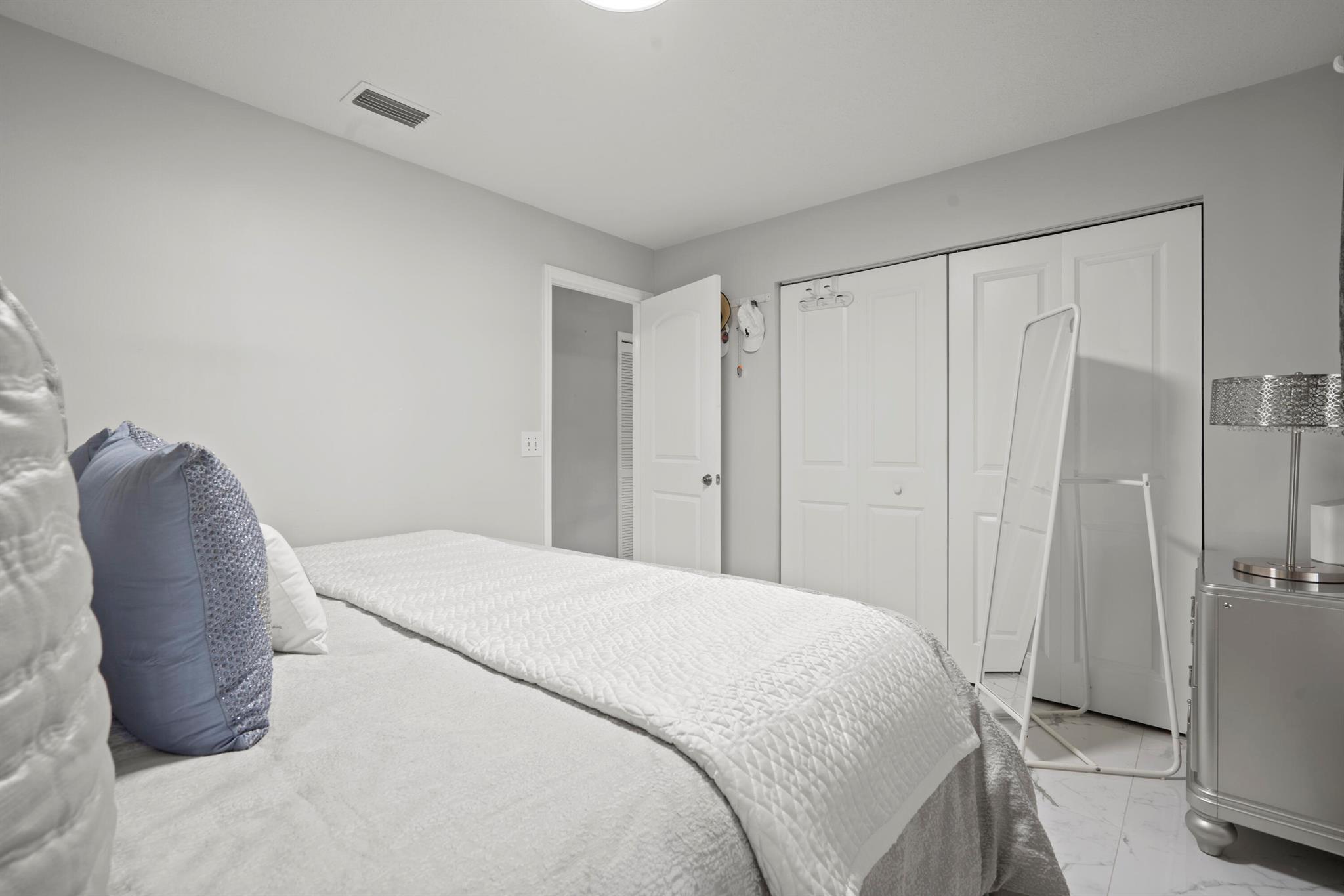 PORT ST LUCIE SECTION 18 - Residential