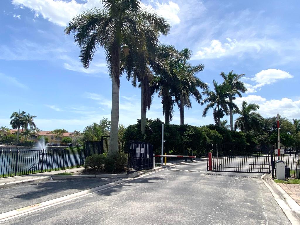 SIERRA BAY - Residential