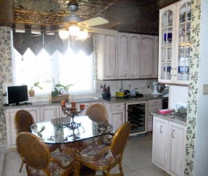 EASTPOINTE CONDO - Residential Lease