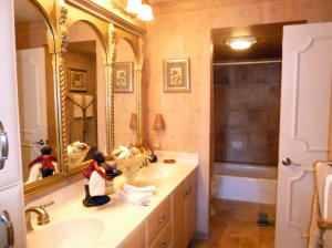 EASTPOINTE CONDO - Residential Lease