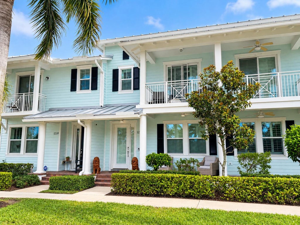 Photo of 1235 N Community Drive, Jupiter, FL 33458 (MLS # B26084487)