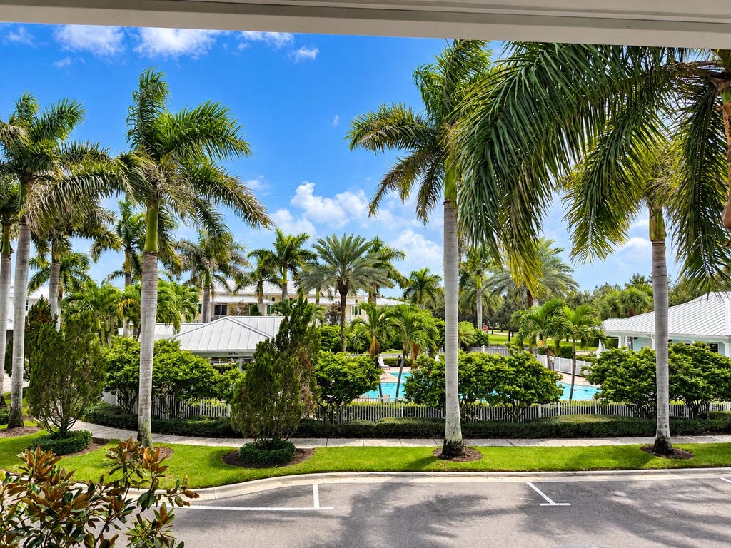 Photo of 1235 N Community Drive, Jupiter, FL 33458 (MLS # B26084487)