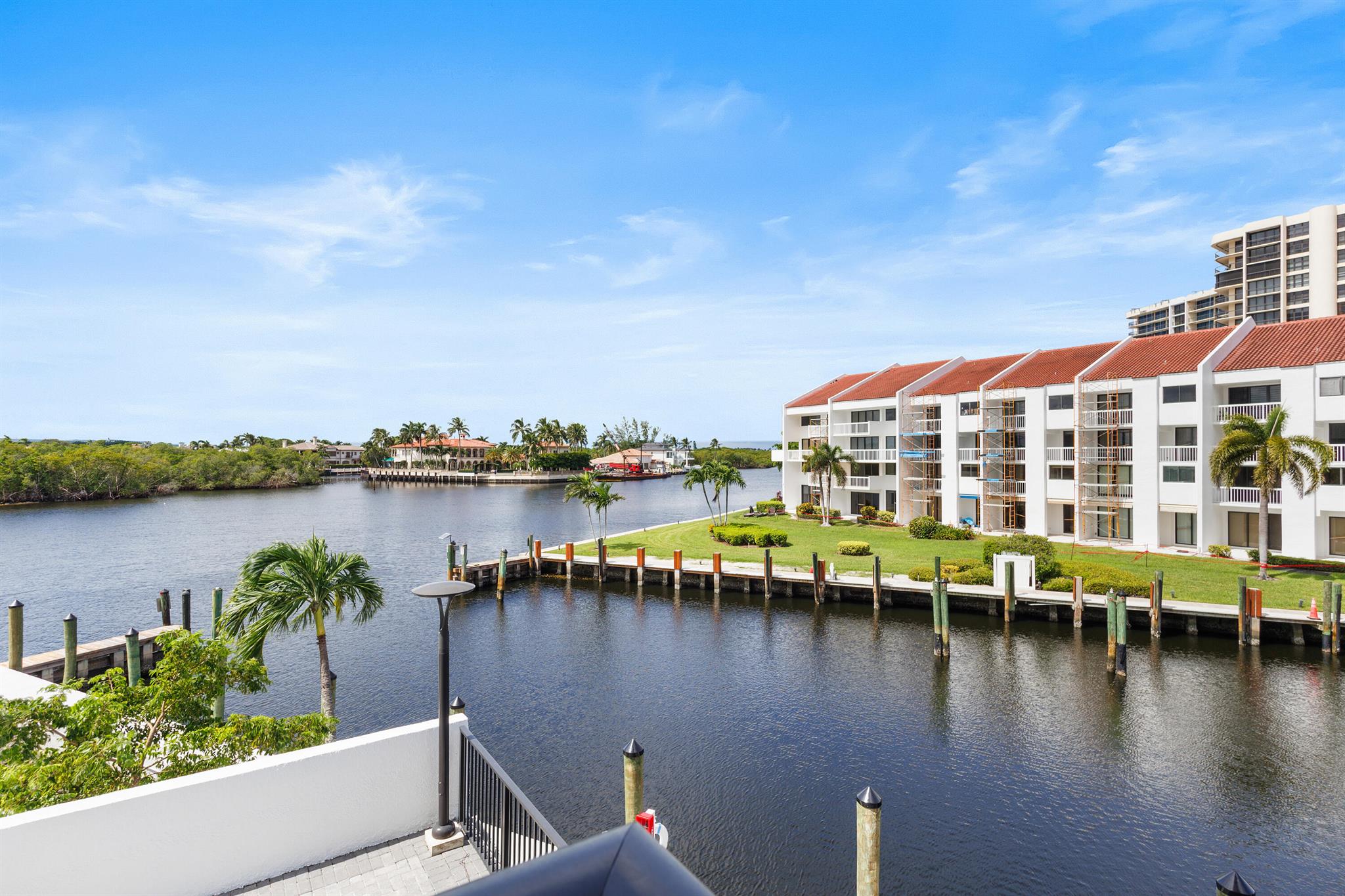 ABERDEEN ARMS CONDO - Residential