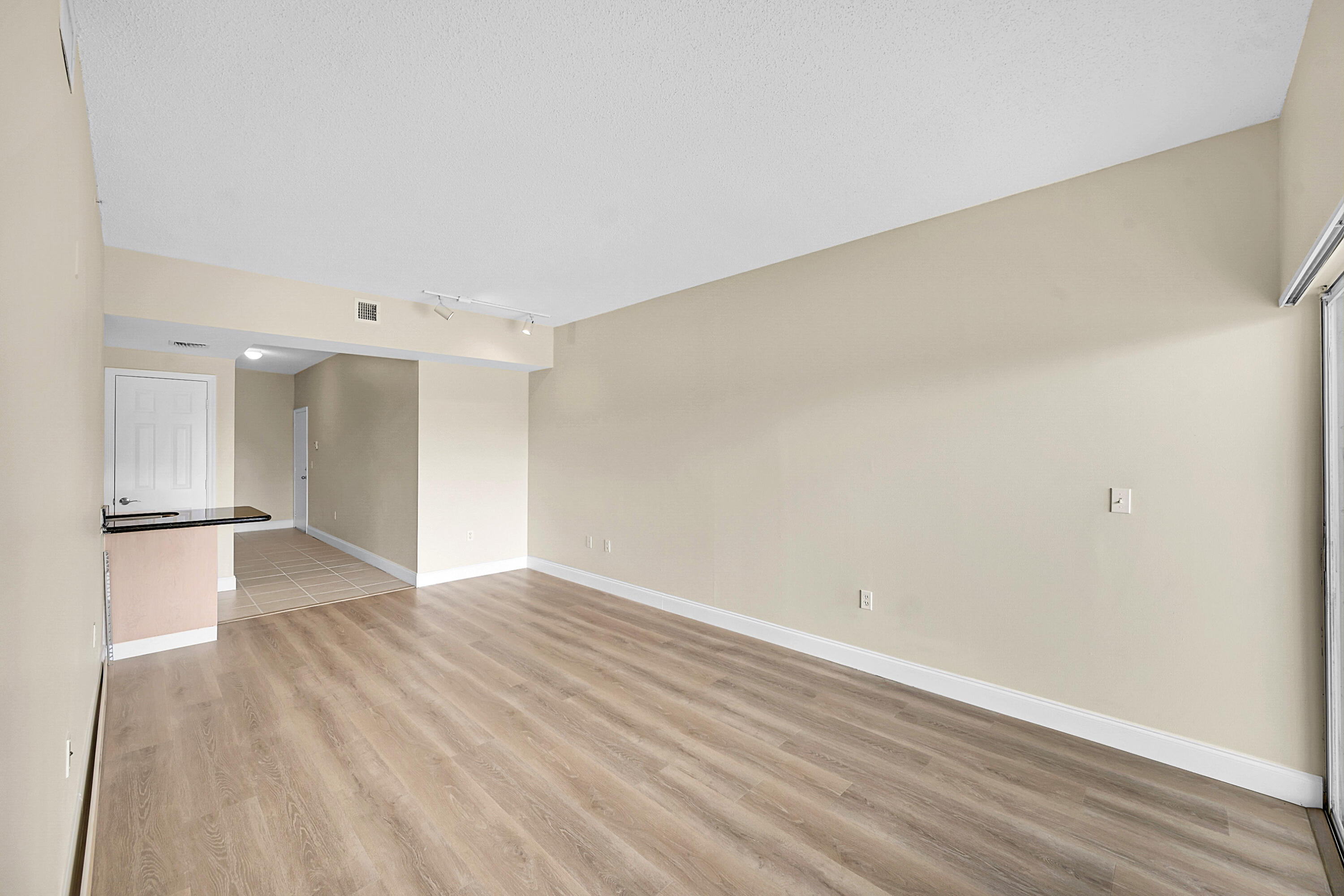 2100 Greenview Shores Boulevard 514