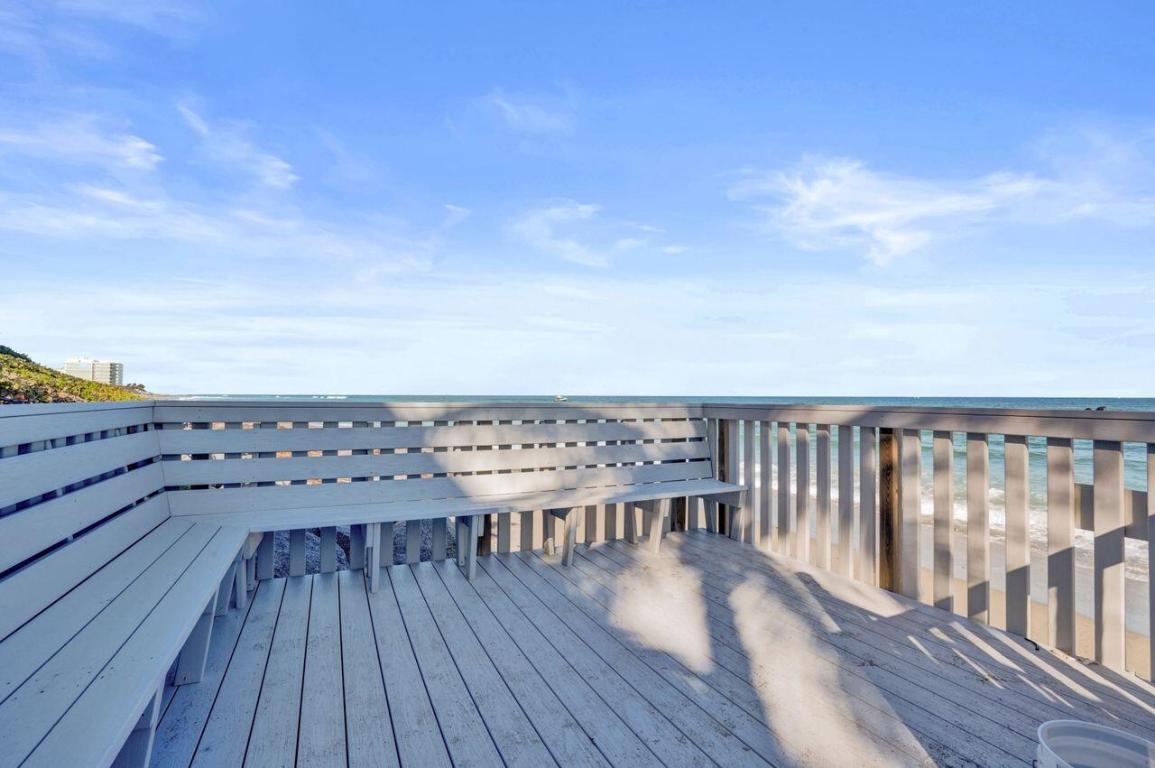 TEQUESTA TOWERS CONDO - Residential