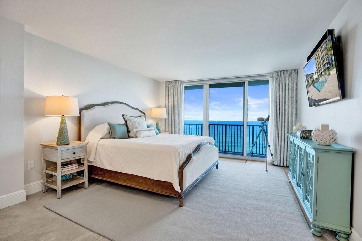 TEQUESTA TOWERS CONDO - Residential