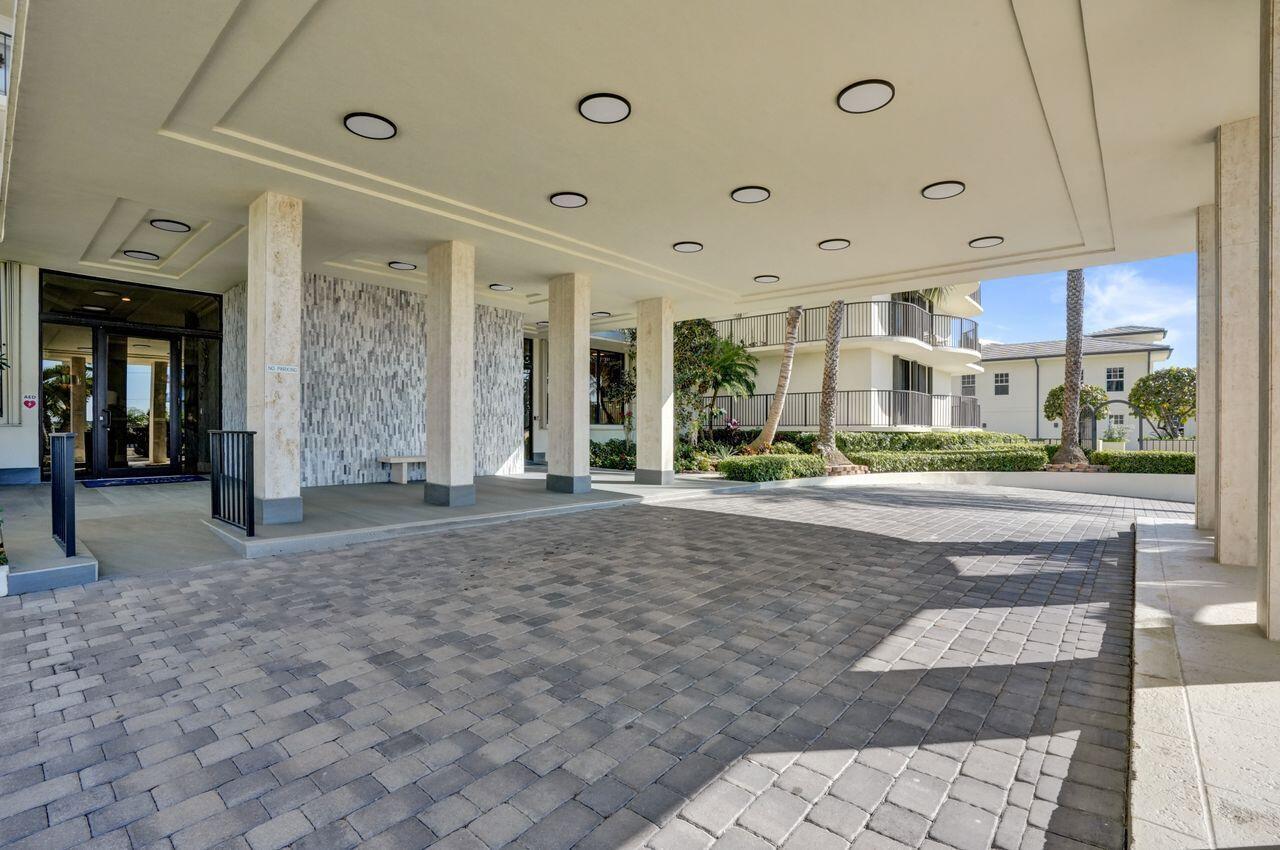 TEQUESTA TOWERS CONDO - Residential