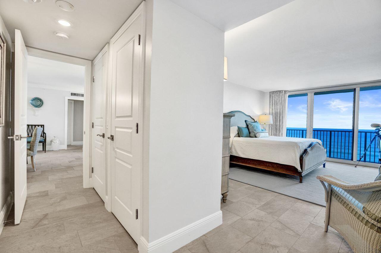 TEQUESTA TOWERS CONDO - Residential