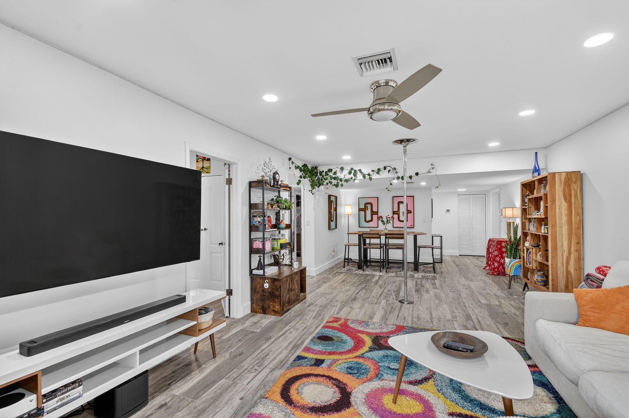 LANDS OF THE PRESIDENT CO - Residential